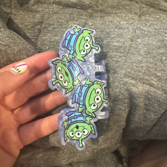 Toy Story alien hair claw clip - Picture 1 of 3